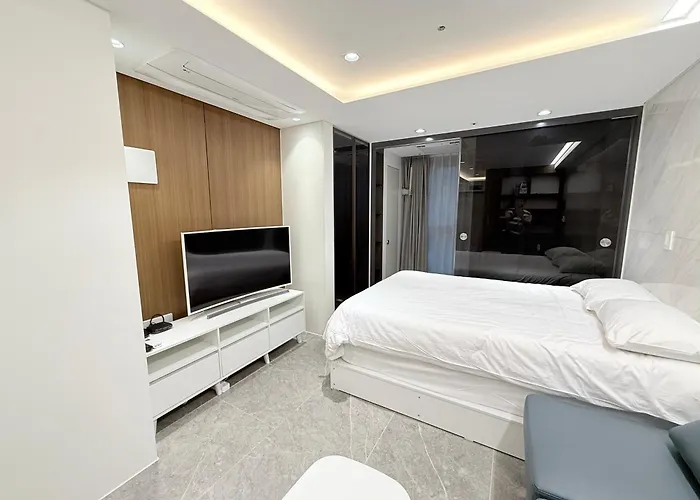 Seocho Gangnam 10 1 Bed Full-option Km House * Seoel