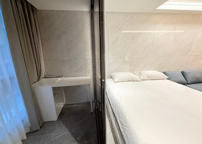 Seocho Gangnam 10 1 Bed Full-option Km House