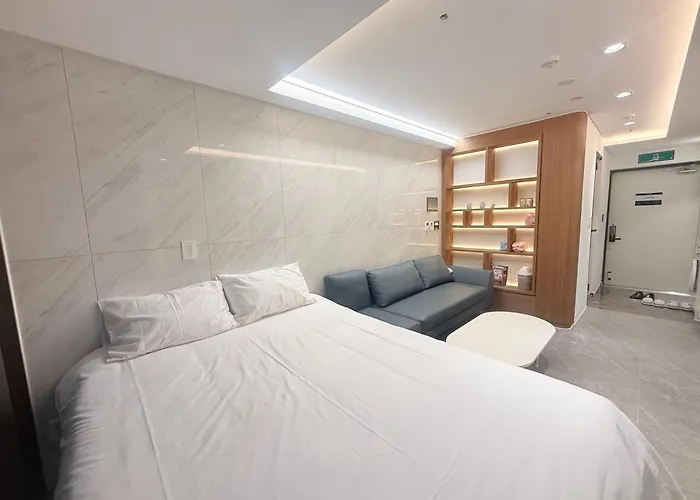 Seocho Gangnam 10 1 Bed Full-option Km House Appartement