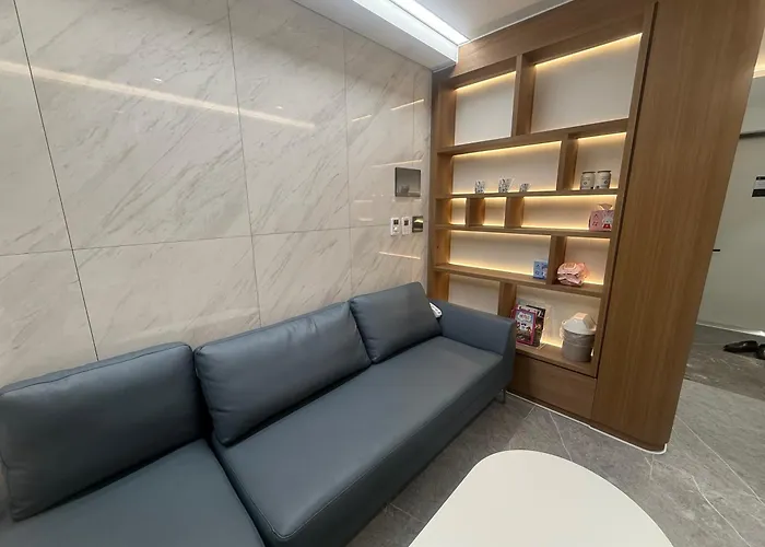 Seocho Gangnam 10 1 Bed Full-option Km House Seoel